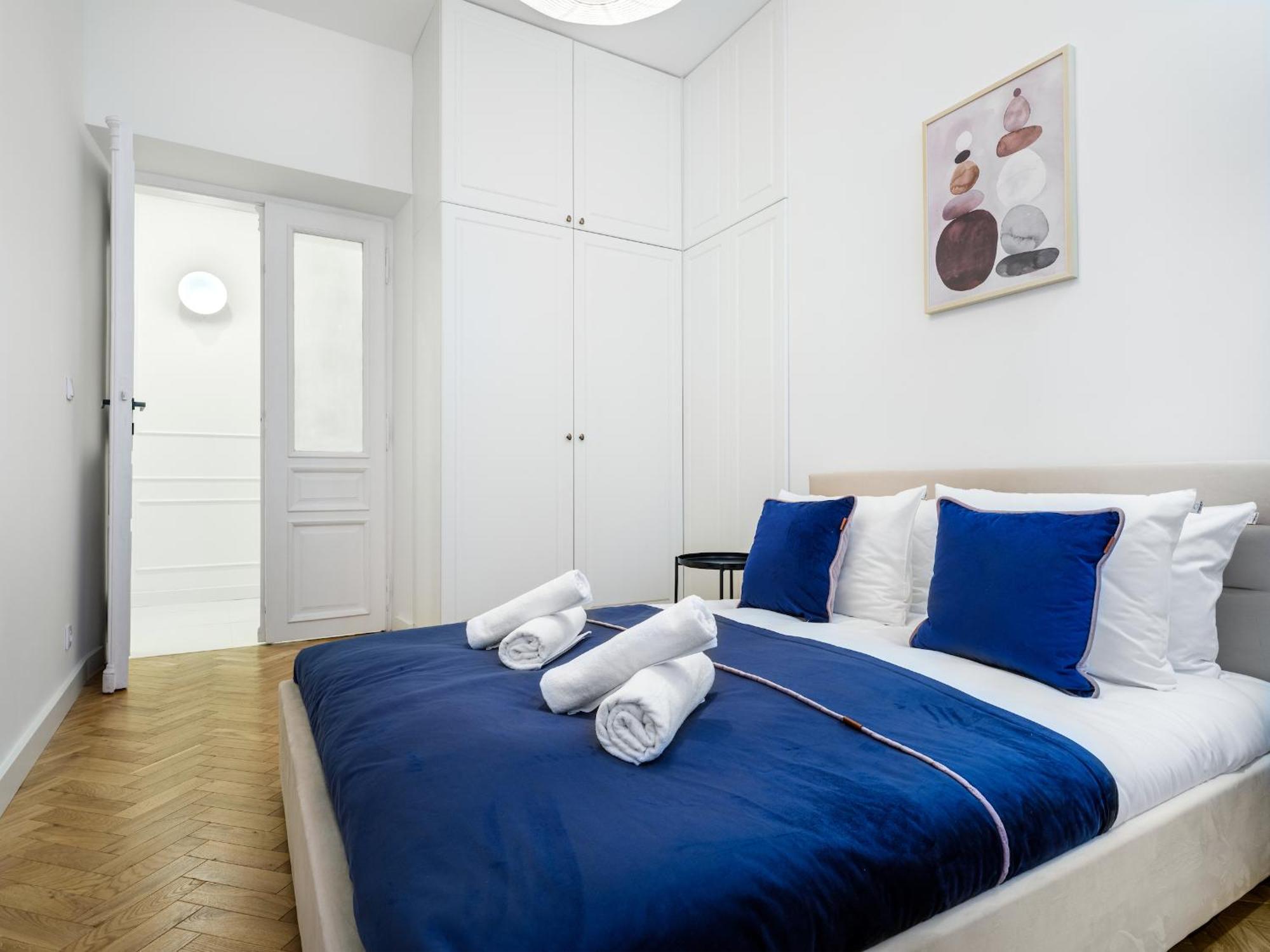 Tyzenhauz Apartments Krowoderska Street 克拉科夫 外观 照片