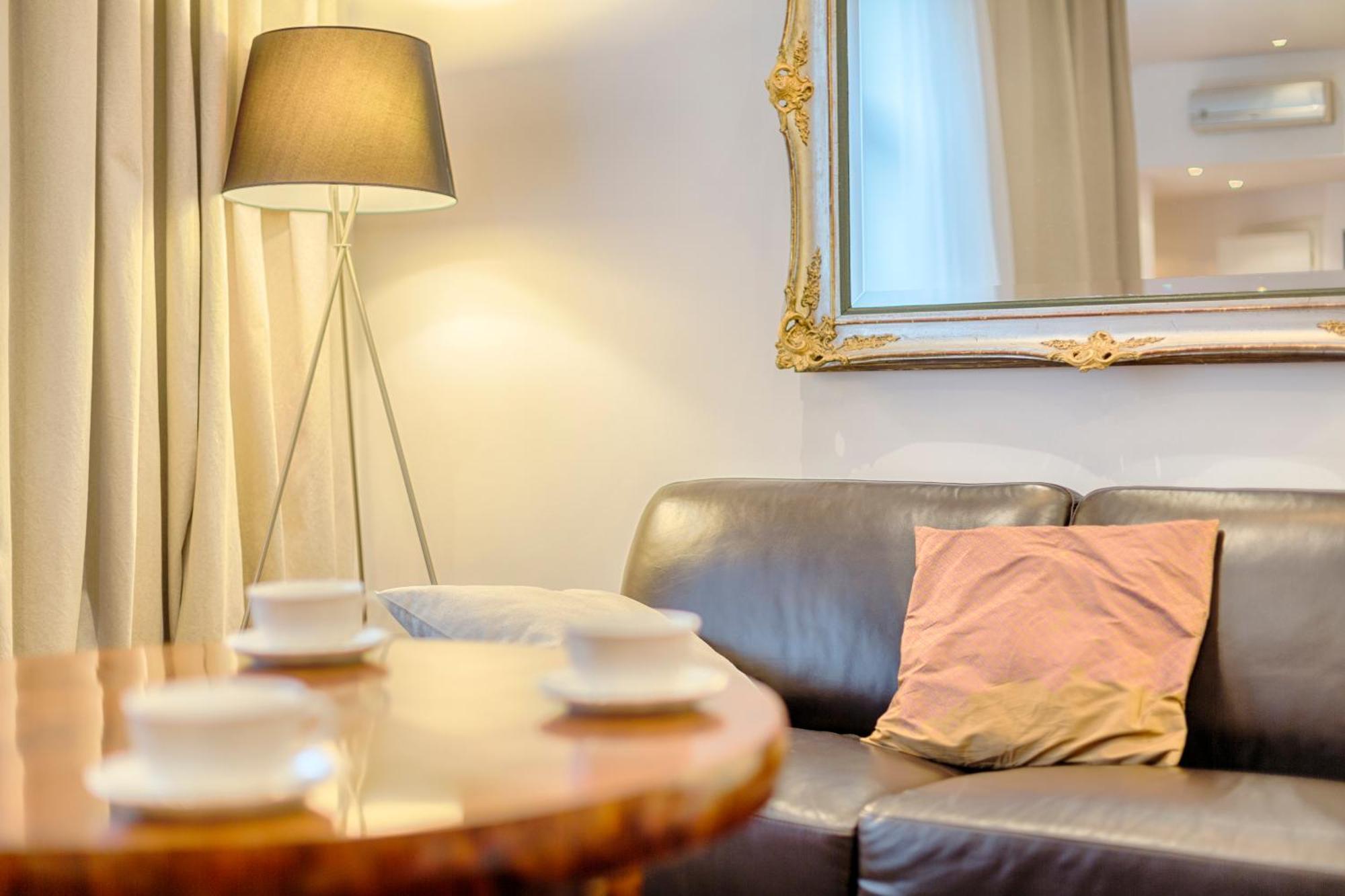 Tyzenhauz Apartments Krowoderska Street 克拉科夫 外观 照片